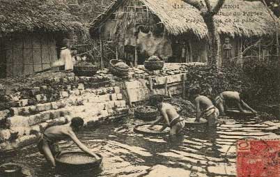 Nghề giấy Làng Bưởi - Yên Thái - Hà Nội (Ảnh chụp khoảng năm 1930)
