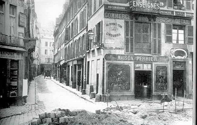 reliant le quai de montebello à la rue monge, la rue du maître albert est une