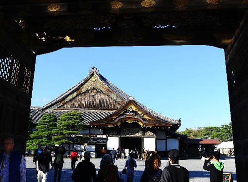 http://ngoisao.net/News/Choi-gi/2010/11/154294-tham-cung-dien-nijo-o-kyoto/kyoto-4.jpg